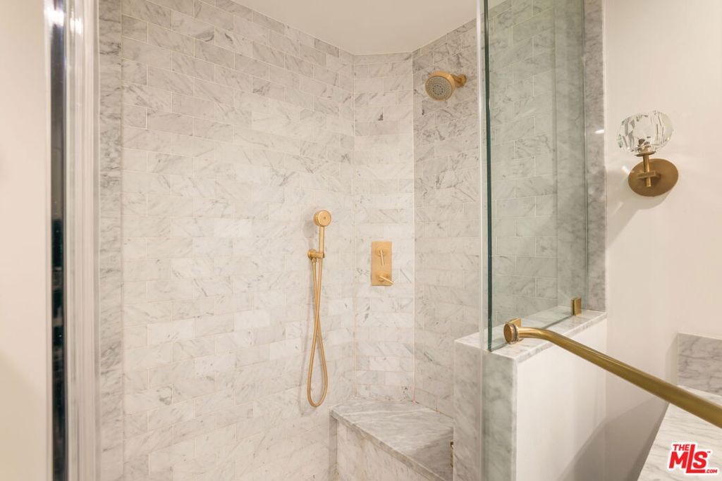 930 N Doheny Drive 103 Property Photo 15