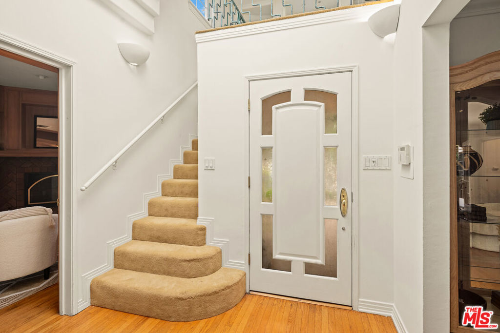 219 Entrada Drive Property Photo 14