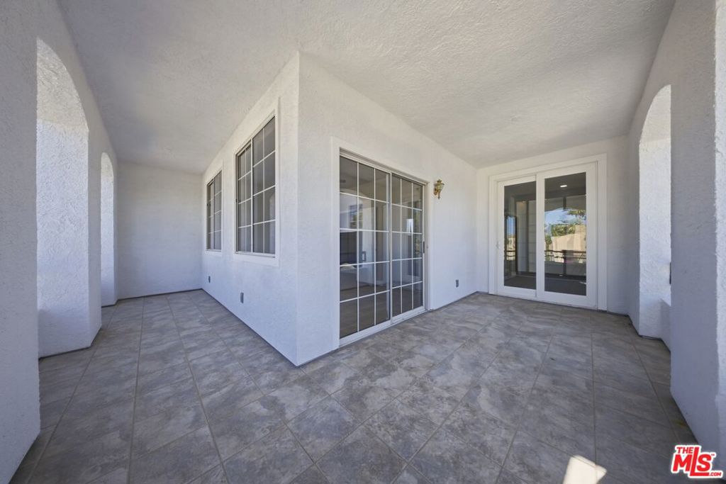 38855 Calistoga Street Property Photo 25