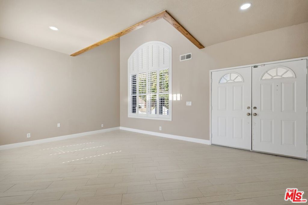 38855 Calistoga Street Property Photo 29