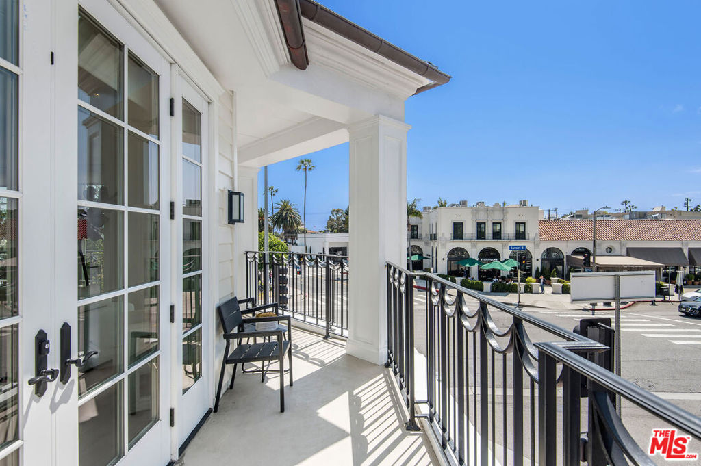 15225 Palisades Village Lane 205 Property Photo 11