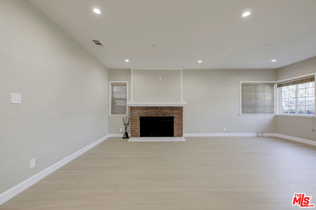 10529 Mount Gleason Avenue Property Photo 11