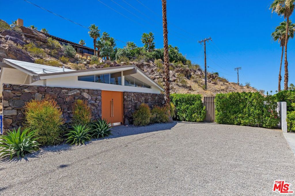 2499 S Palm Canyon Drive Property Photo 1