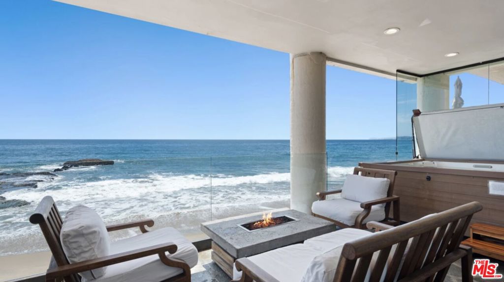 25252 Malibu Road Lower Unit Property Photo 4