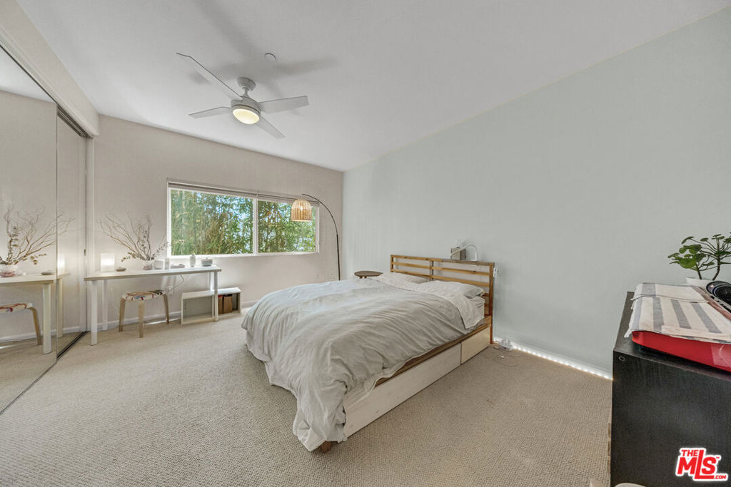 3401 S Bentley Avenue 301 Property Photo 15