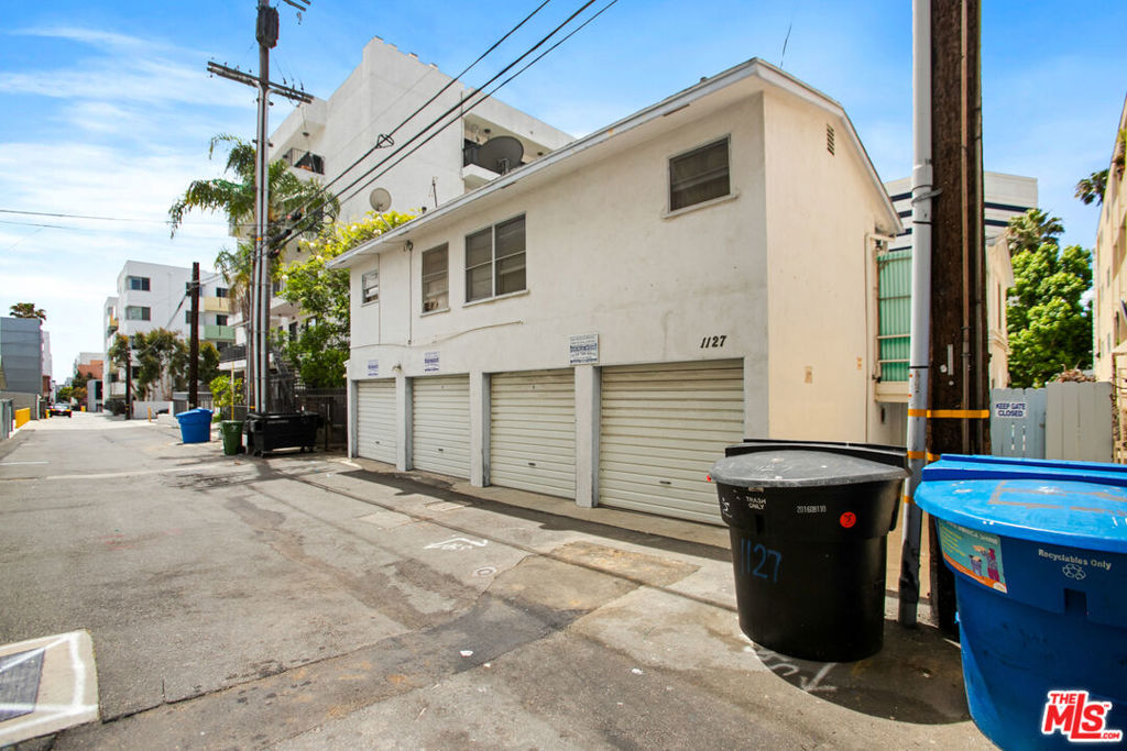 1127 5th Street Property Photo 6