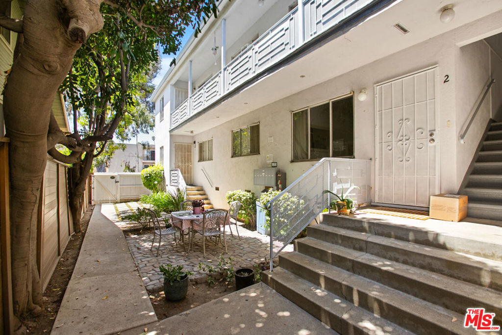 947 7th Street Property Photo 14