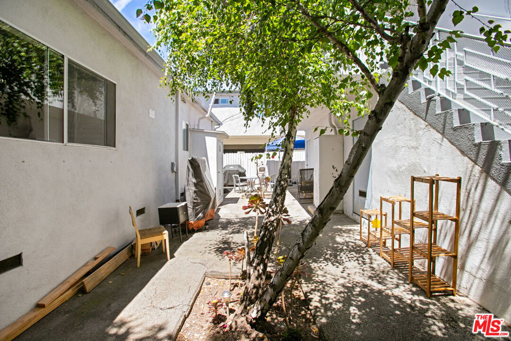 947 7th Street Property Photo 15