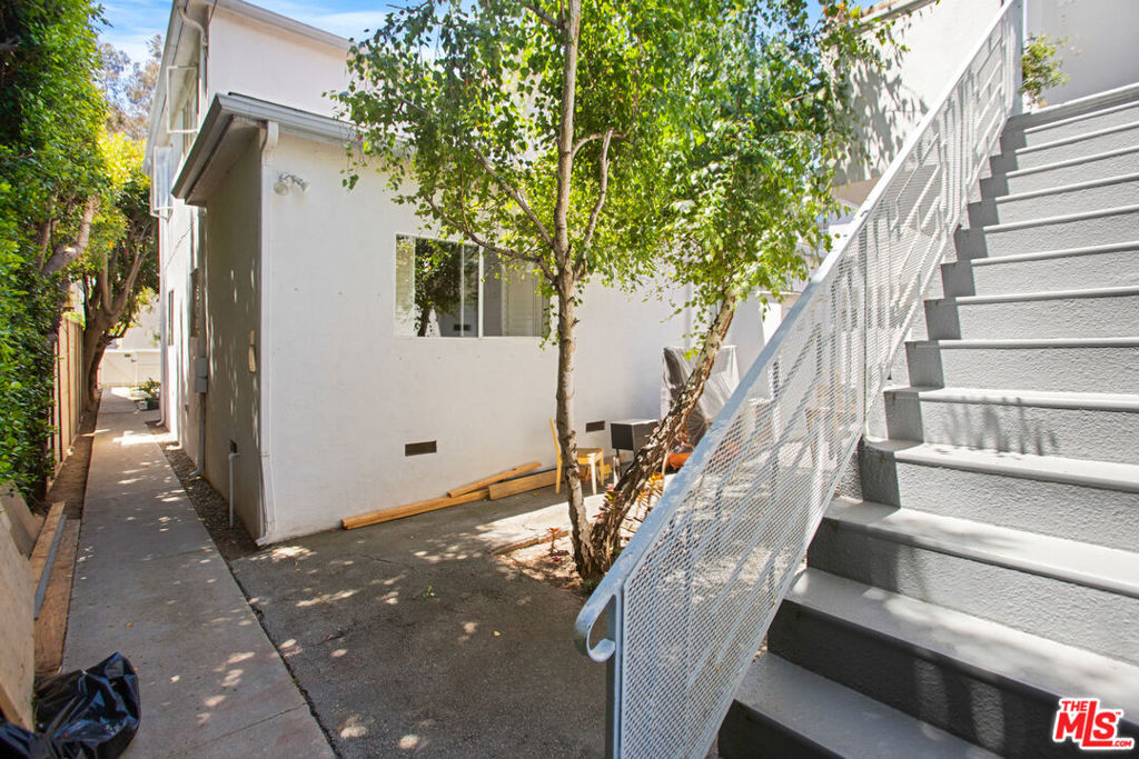 947 7th Street Property Photo 16