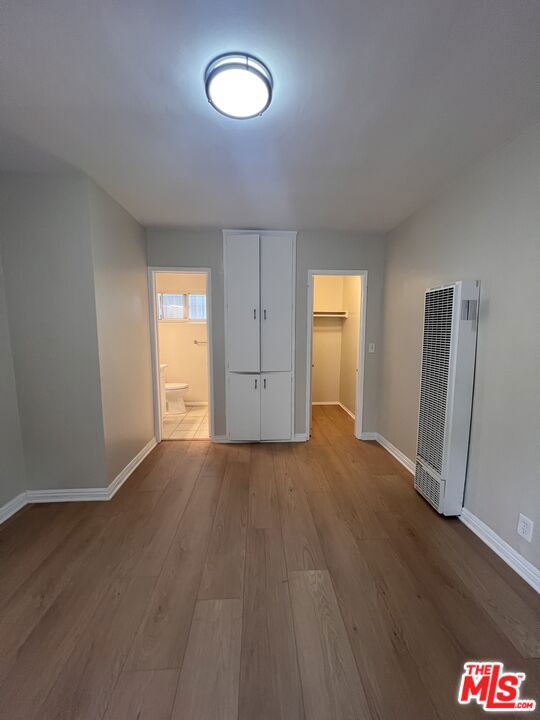 1132 S Oxford Avenue Property Photo 4