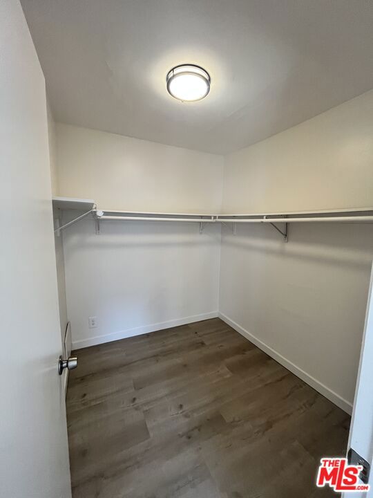 1132 S Oxford Avenue Property Photo 13