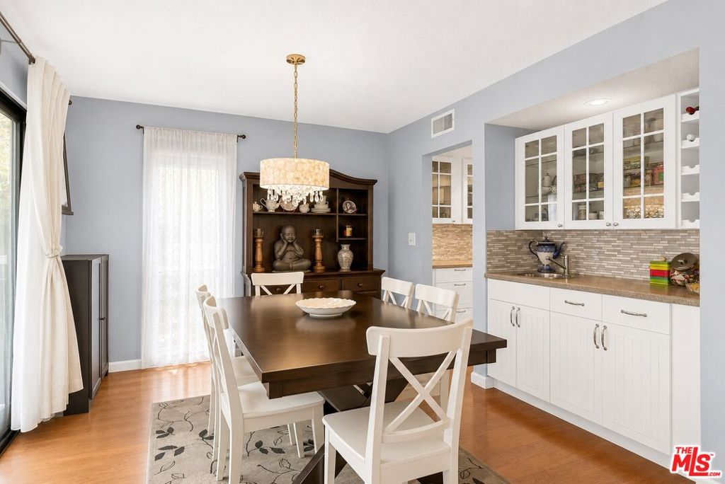 441 E San Jose Avenue 209 Property Photo 6