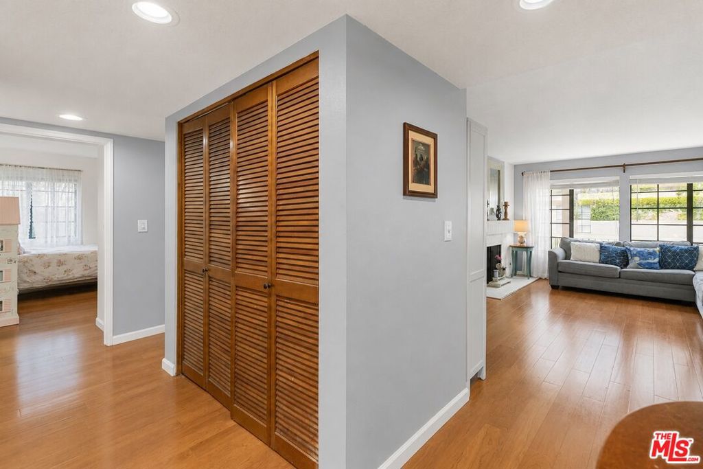 441 E San Jose Avenue 209 Property Photo 12