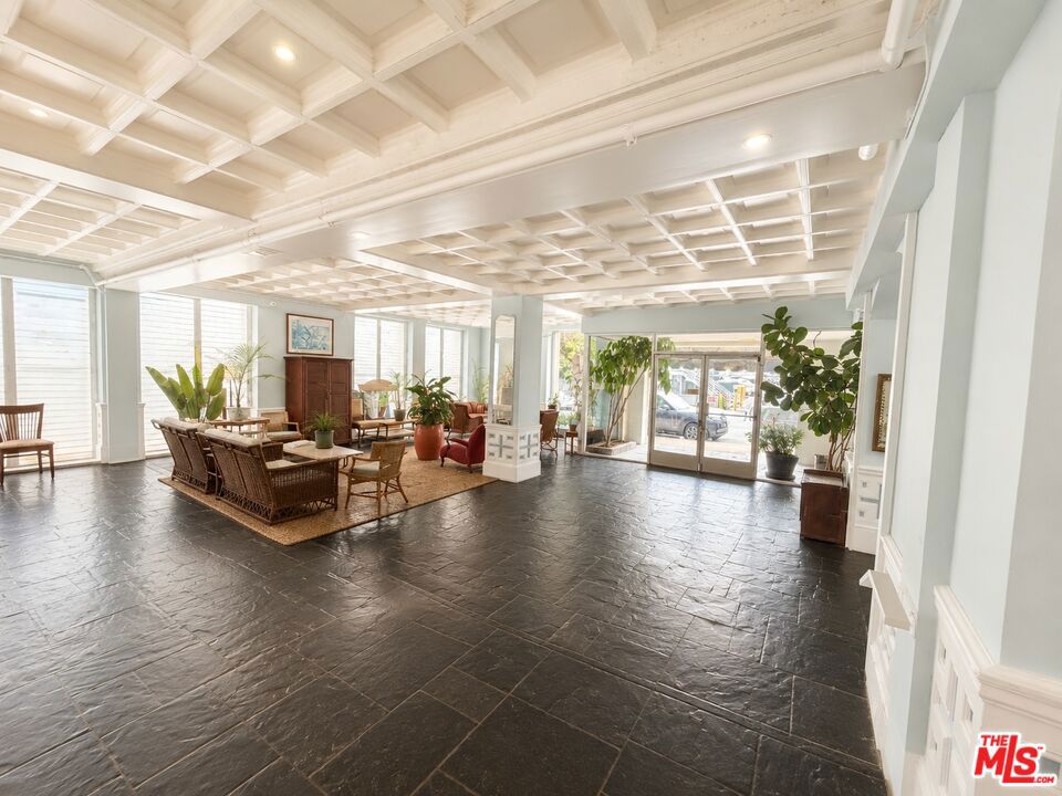 634 S Gramercy Place 607 Property Photo 6