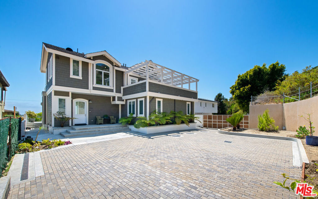 25157 Malibu Road Property Photo 3
