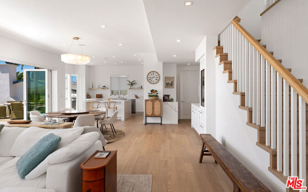 25157 Malibu Road Property Photo 4