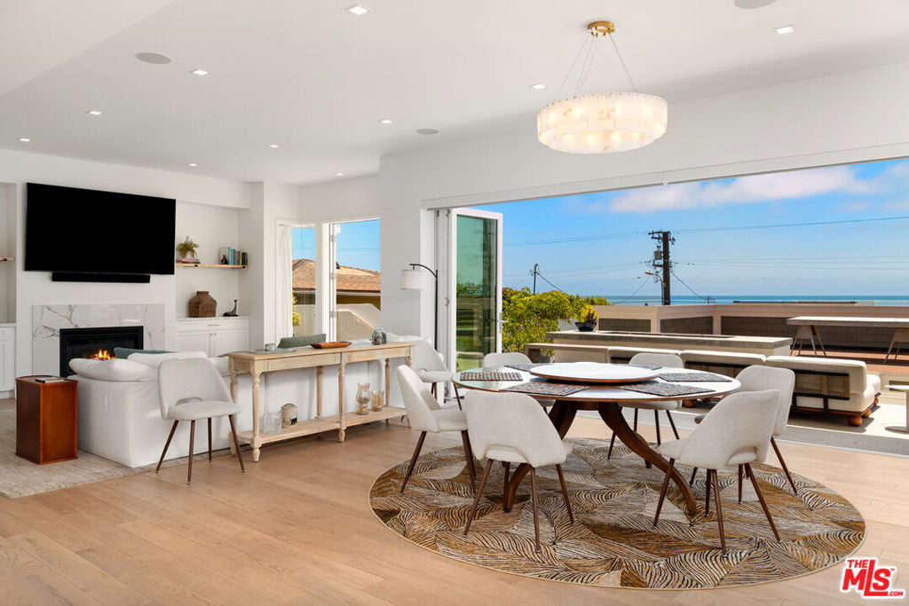 25157 Malibu Road Property Photo 6