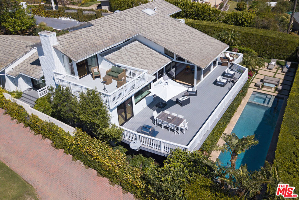 23901 Malibu Knolls Road Property Photo 3