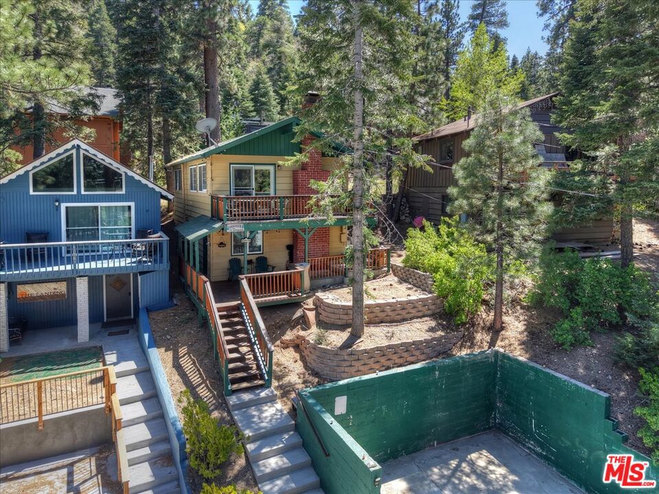 42979 Fern Avenue Property Photo 3