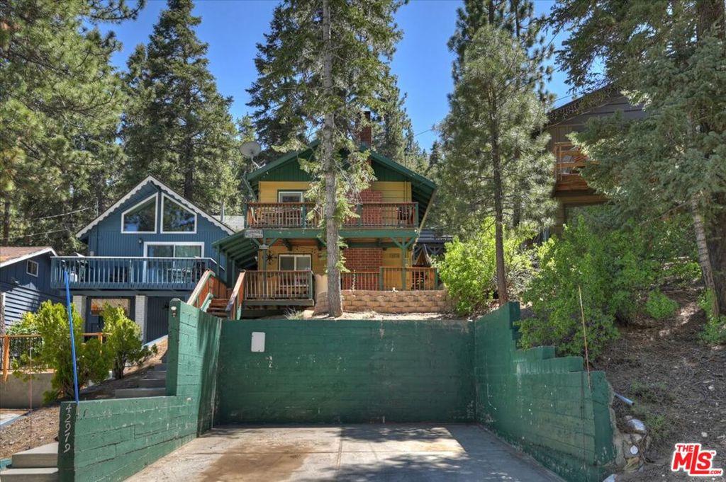 42979 Fern Avenue Property Photo 4