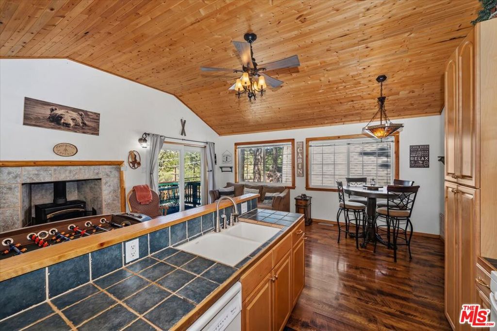 42979 Fern Avenue Property Photo 20