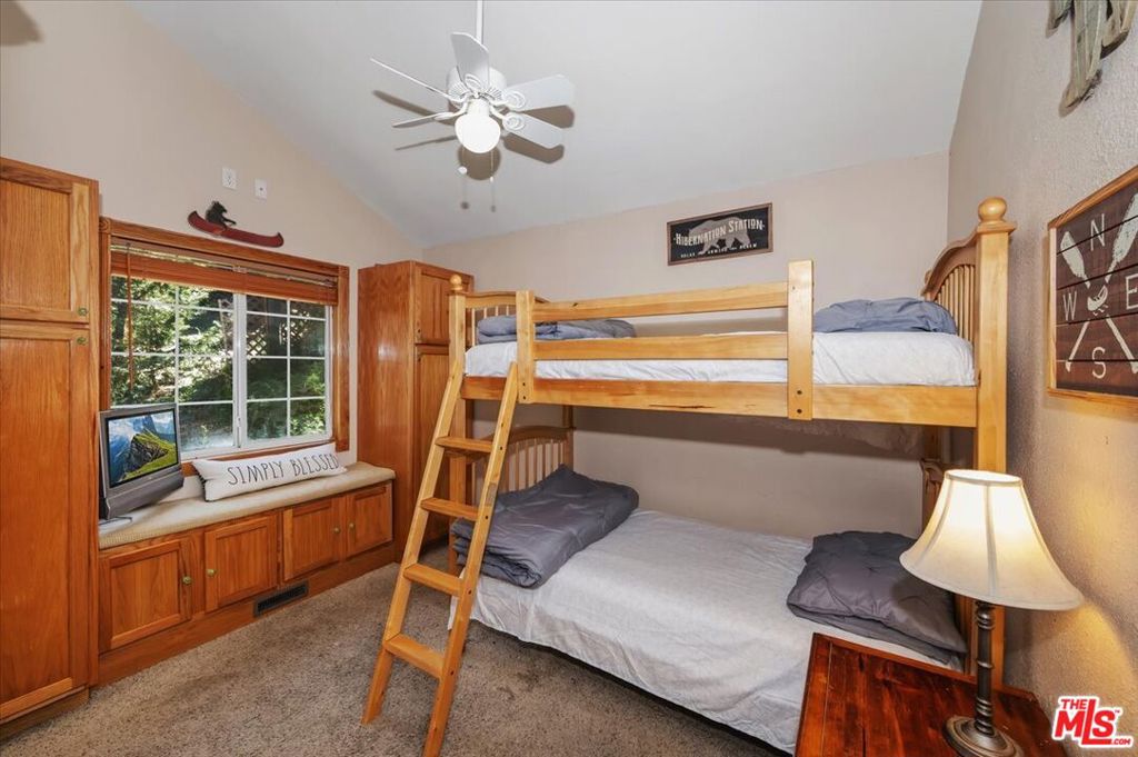 42979 Fern Avenue Property Photo 25