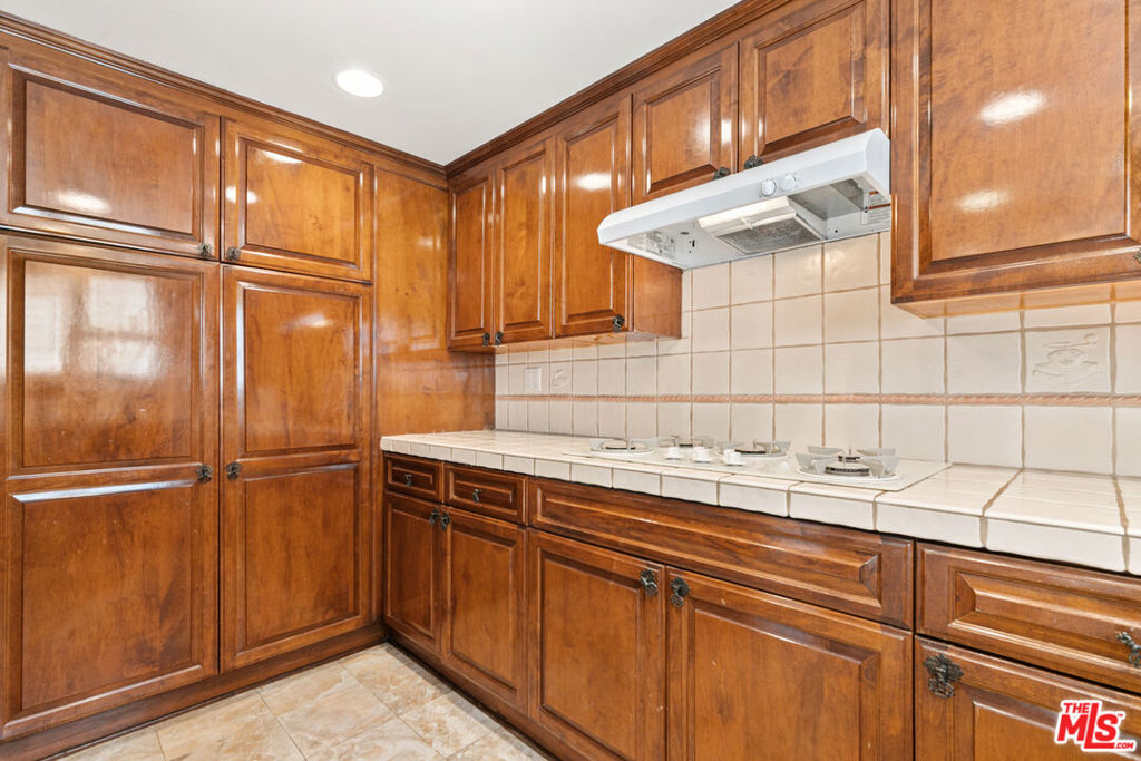 10201 Mason Avenue 108 Property Photo 15