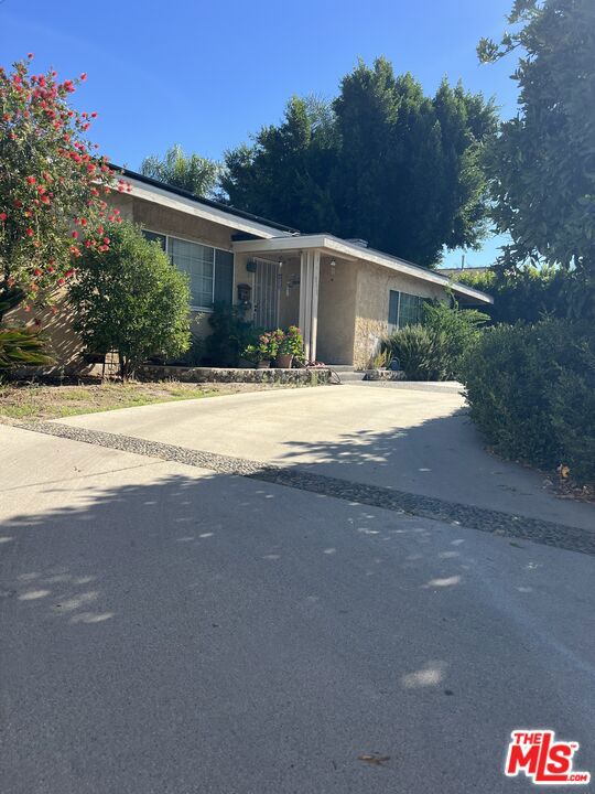 9278 Kewen Avenue Property Photo 2