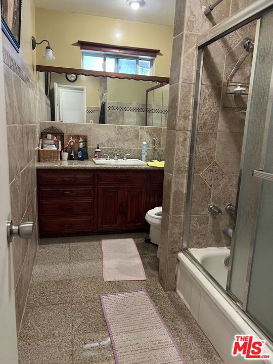 9278 Kewen Avenue Property Photo 10