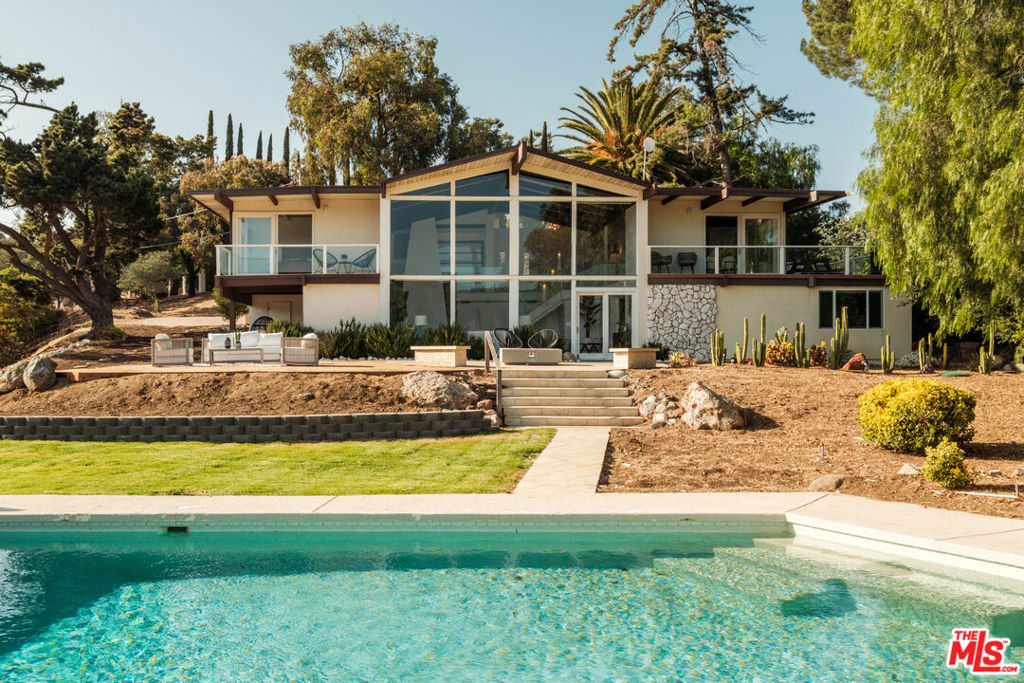 26094 Mulholland Highway Property Photo 31