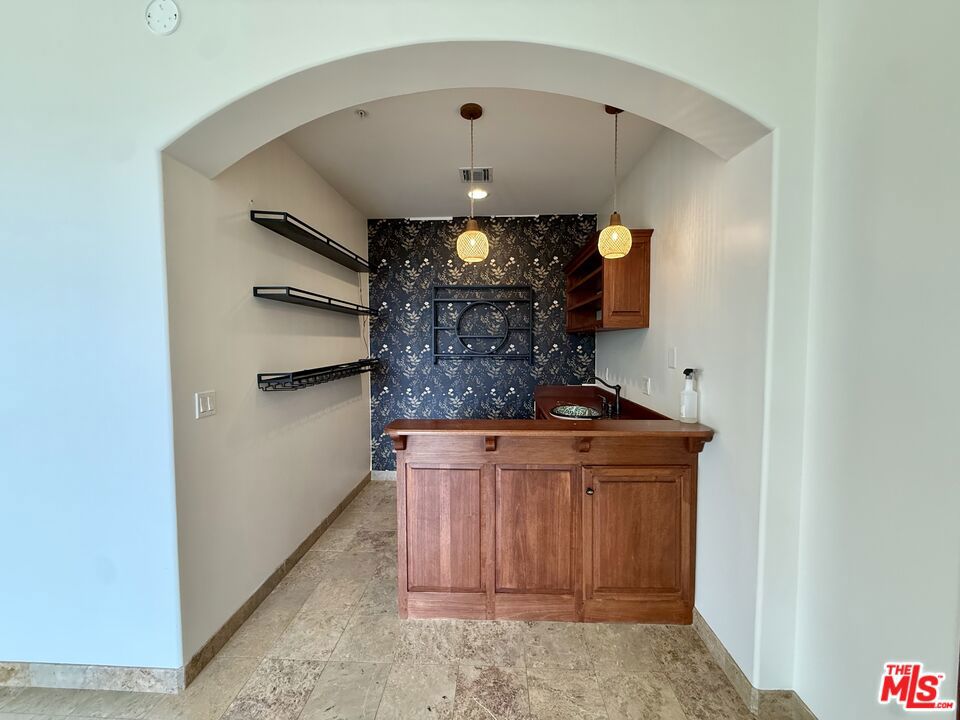 10827 Pacific View Drive Property Photo 11
