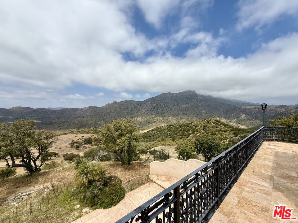 10827 Pacific View Drive Property Photo 15