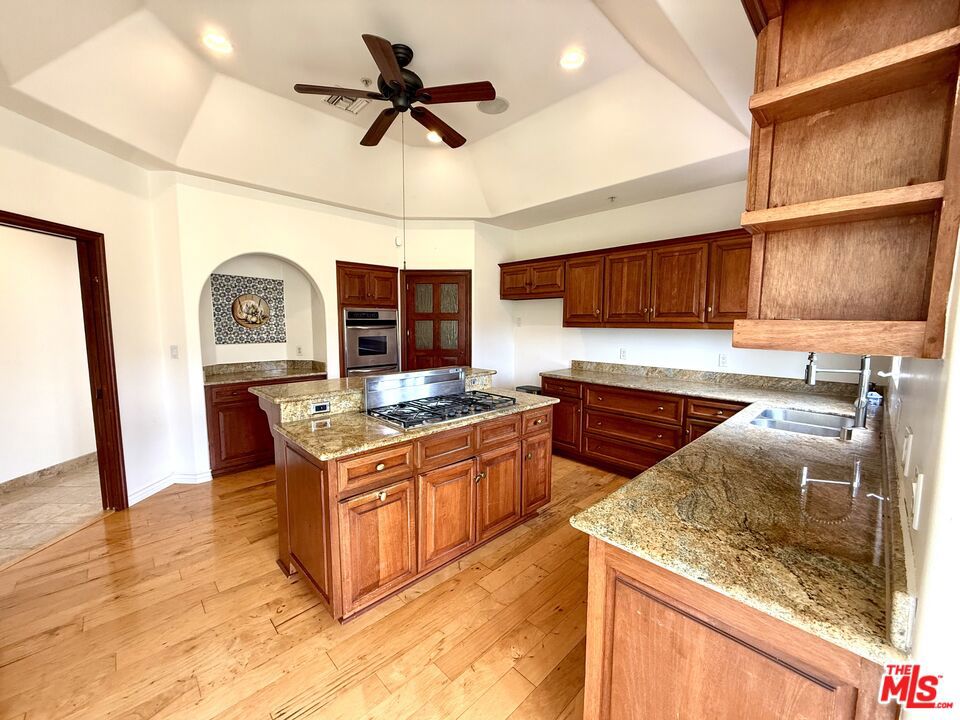 10827 Pacific View Drive Property Photo 19