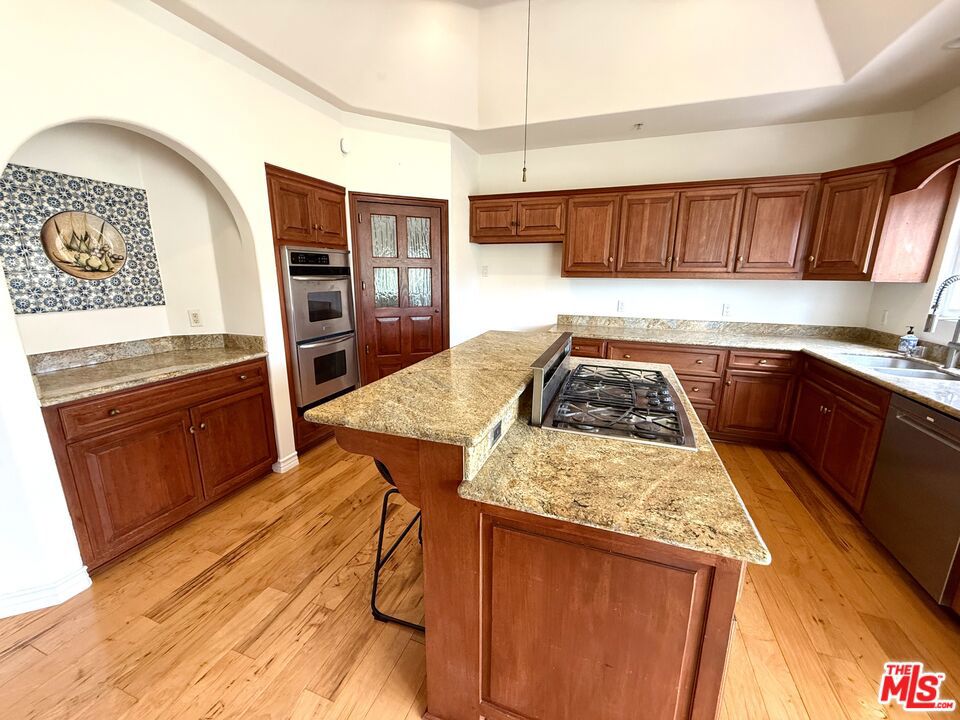 10827 Pacific View Drive Property Photo 20
