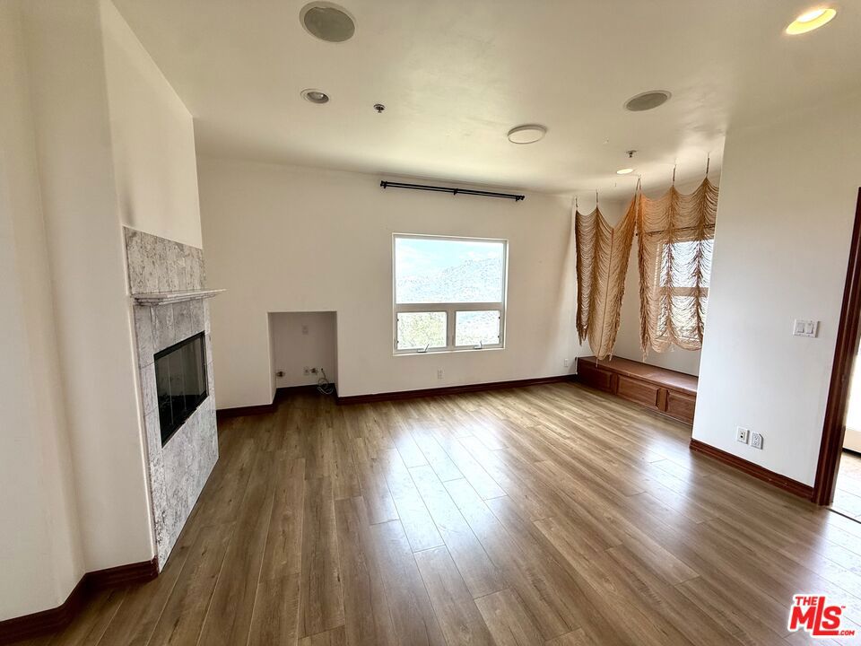 10827 Pacific View Drive Property Photo 27