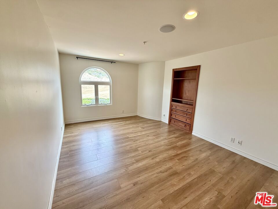 10827 Pacific View Drive Property Photo 32