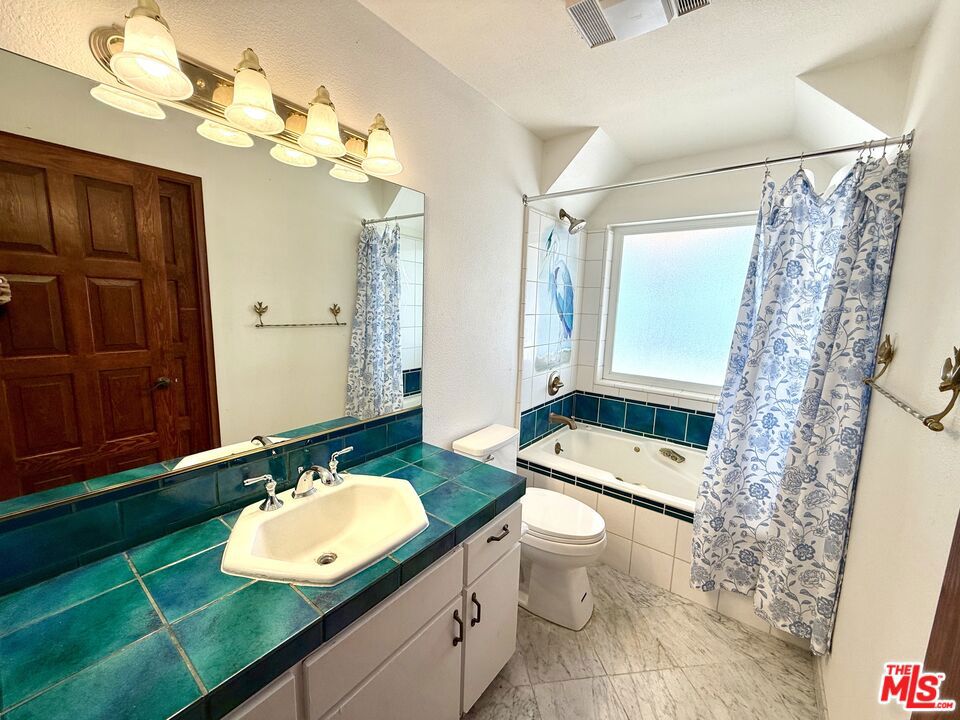 10827 Pacific View Drive Property Photo 35