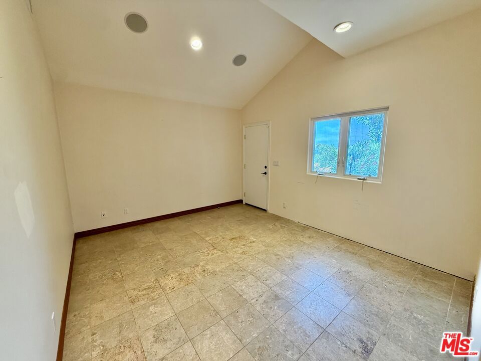 10827 Pacific View Drive Property Photo 39