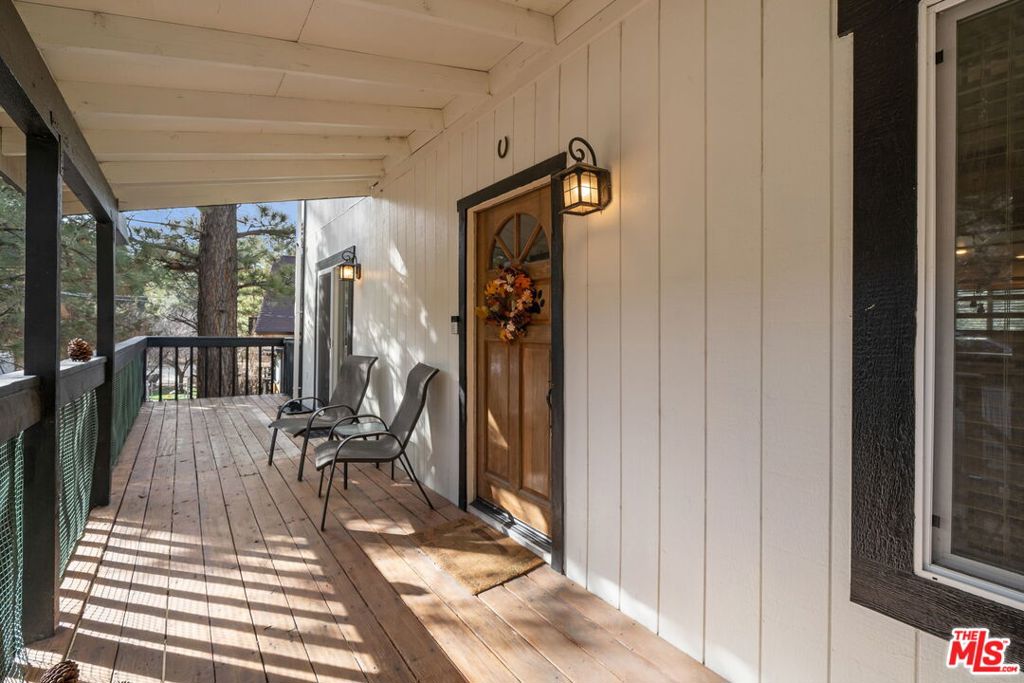 1037 H Lane Property Photo 4