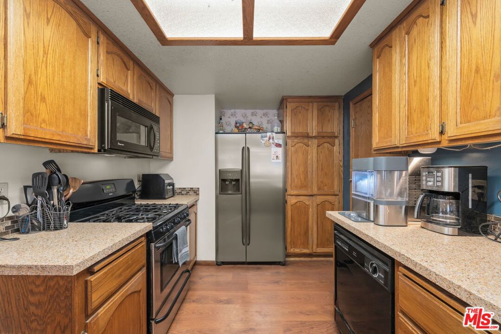 1044 G Lane Property Photo 10