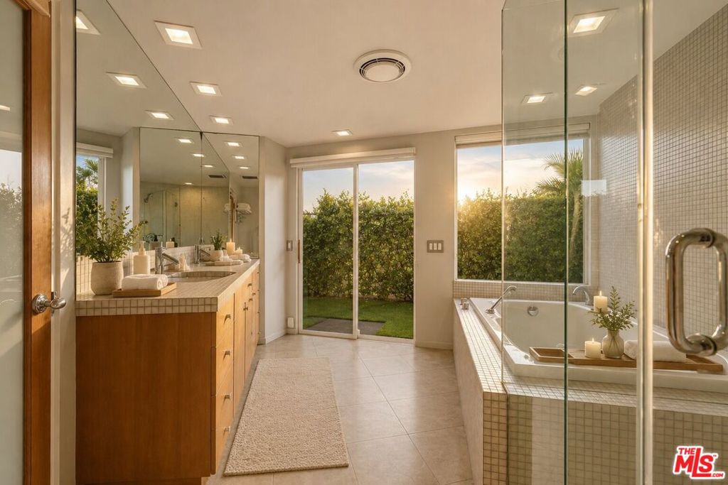 8411 Hollywood Boulevard Property Photo 12