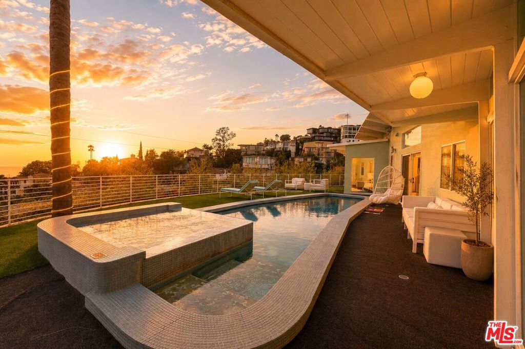 8411 Hollywood Boulevard Property Photo 20