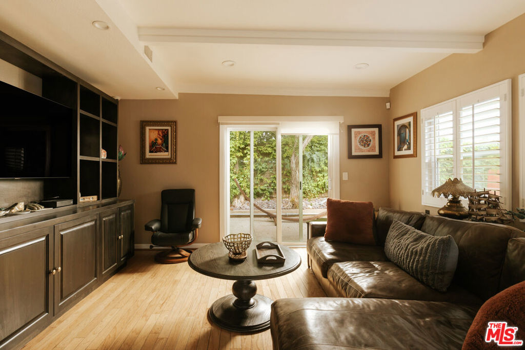 6125 Queenridge Drive Property Photo 11