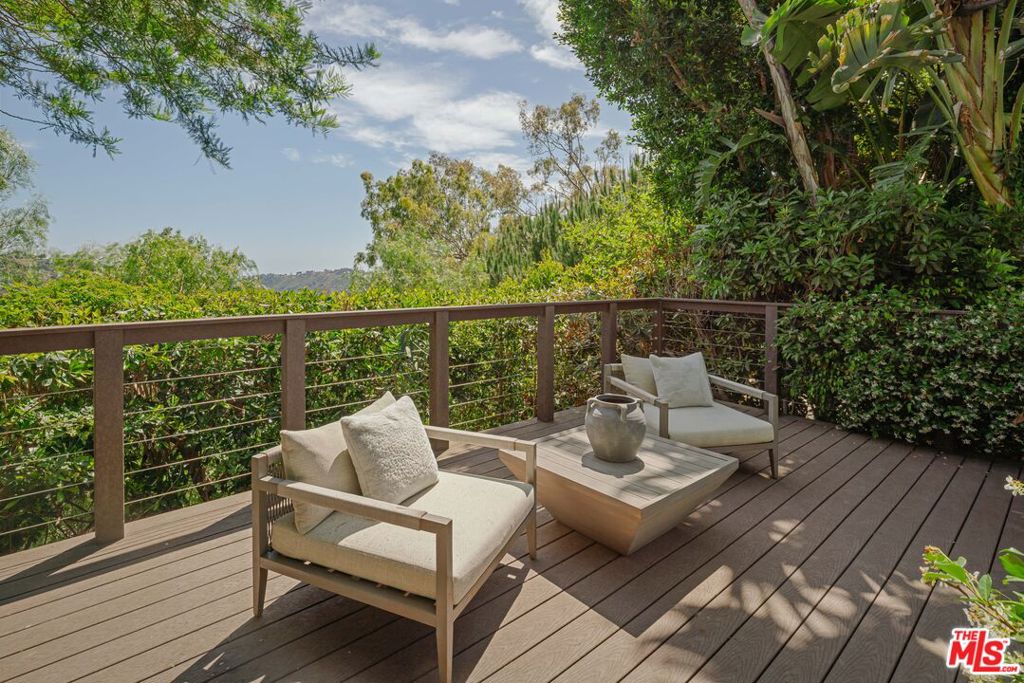 3084 Franklin Canyon Drive Property Photo 19