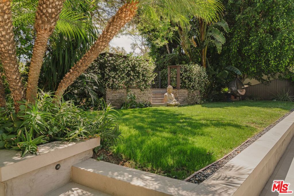 3084 Franklin Canyon Drive Property Photo 21