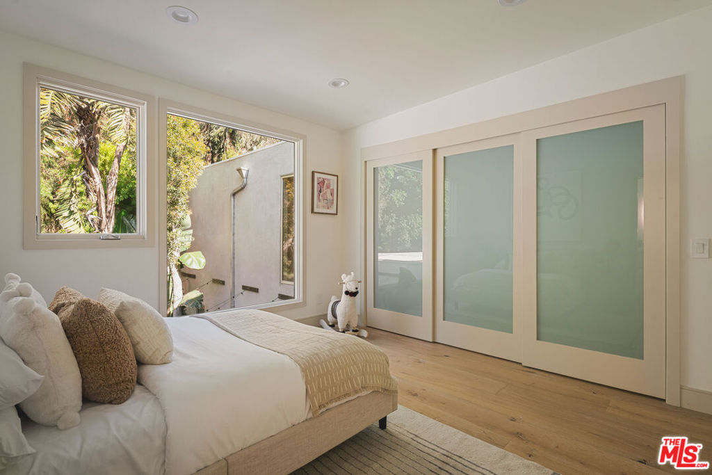 3084 Franklin Canyon Drive Property Photo 47
