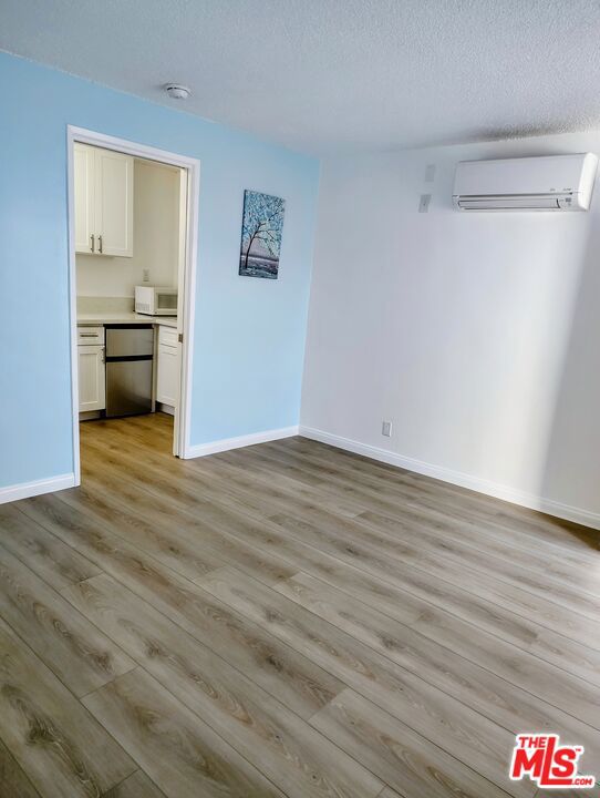 1217 S Orange Grove Avenue Property Photo 10