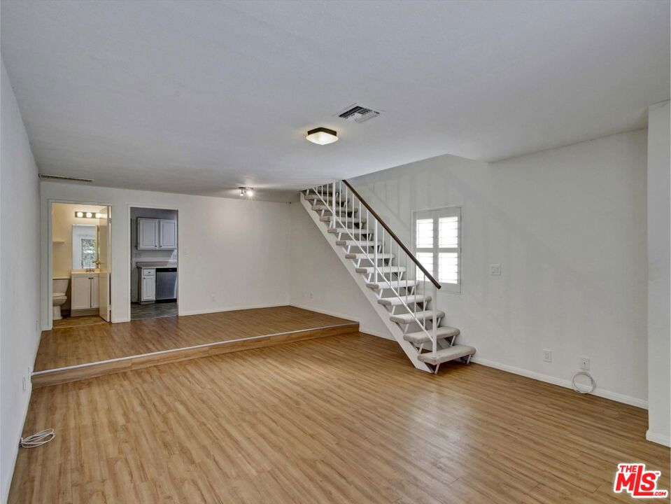 3754 Westwood Boulevard Property Photo 3
