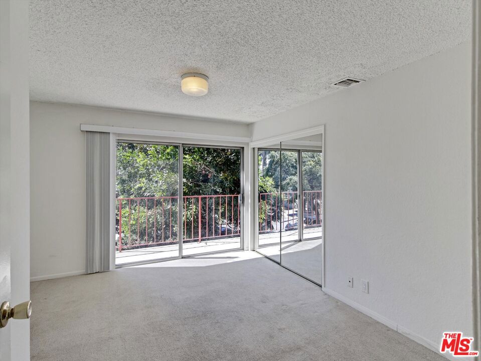 3754 Westwood Boulevard Property Photo 11