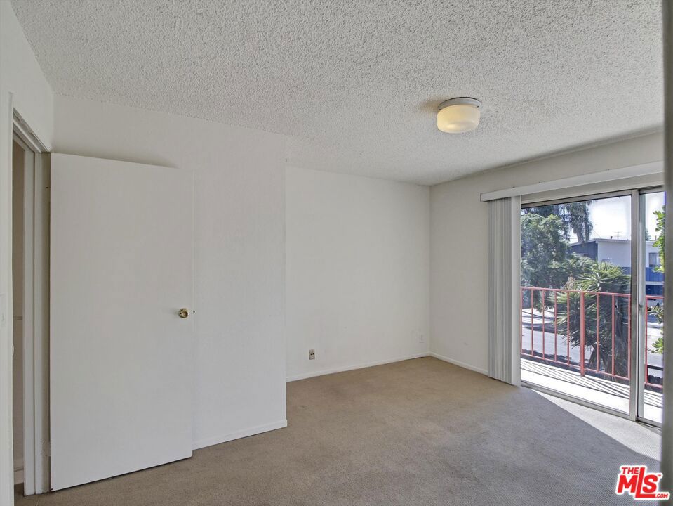 3754 Westwood Boulevard Property Photo 13